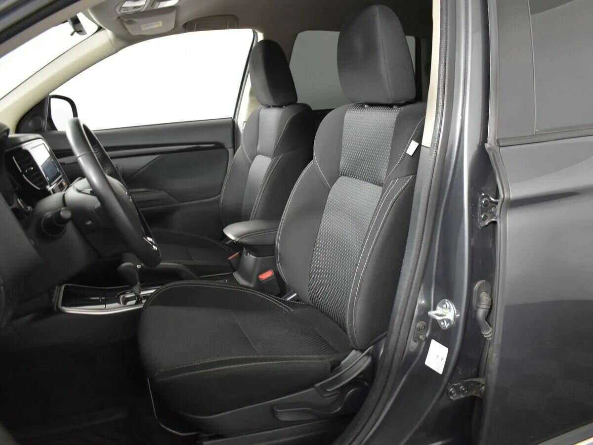 Mitsubishi Outlander б/у, 2019, Вариатор. Фото: #4
