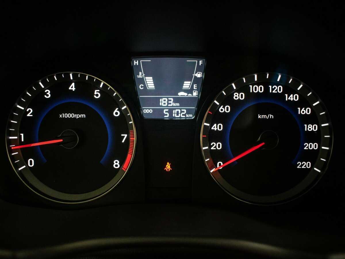 Hyundai Solaris б/у, 2013, Механическая. Фото: #9