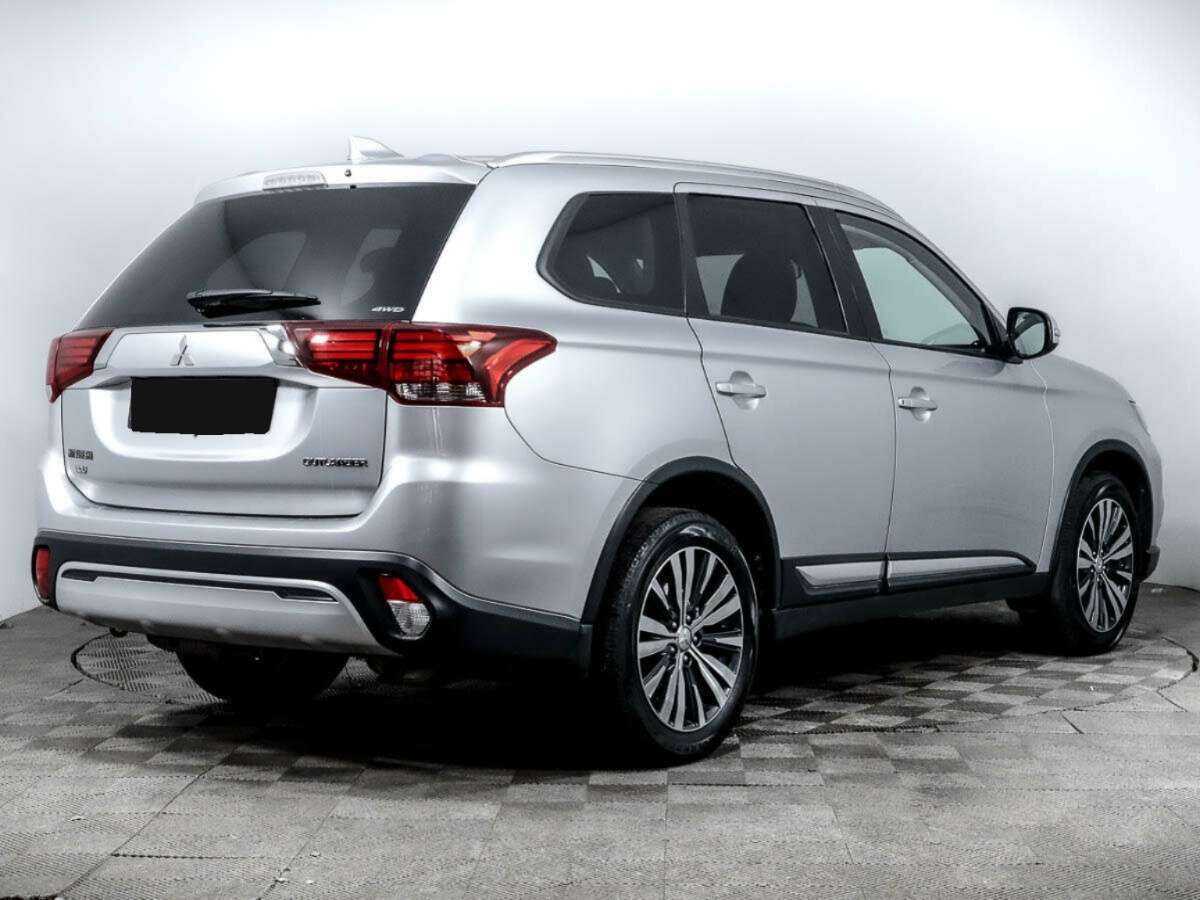 Mitsubishi Outlander б/у, 2019, Вариатор. Фото: #3
