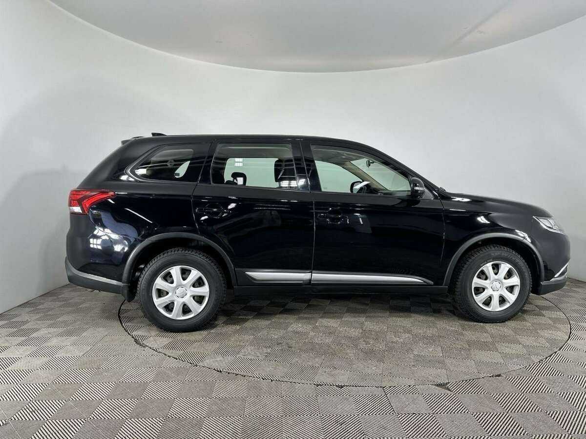 Mitsubishi Outlander б/у, 2017, Вариатор. Фото: #3