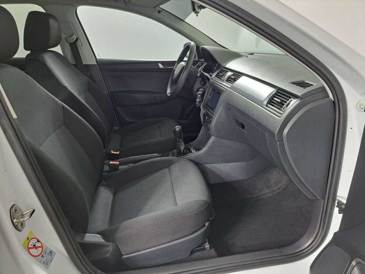 Skoda Rapid б/у, 2017, Механическая. Фото: #10