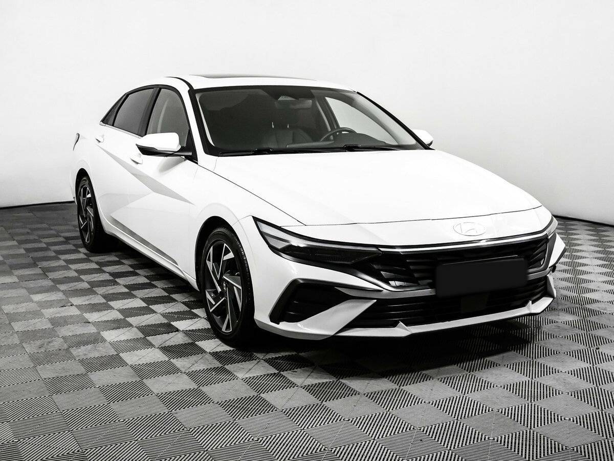 Hyundai Elantra б/у, 2023, Вариатор. Фото: #2