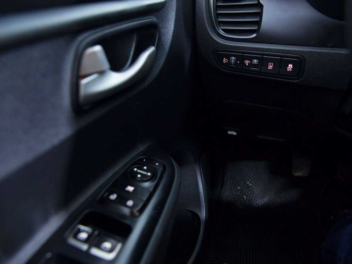 Kia Rio б/у, 2017, Механическая. Фото: #15