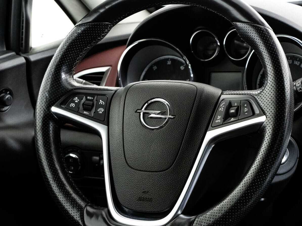 Opel Astra б/у, 2013, Автоматическая. Фото: #16