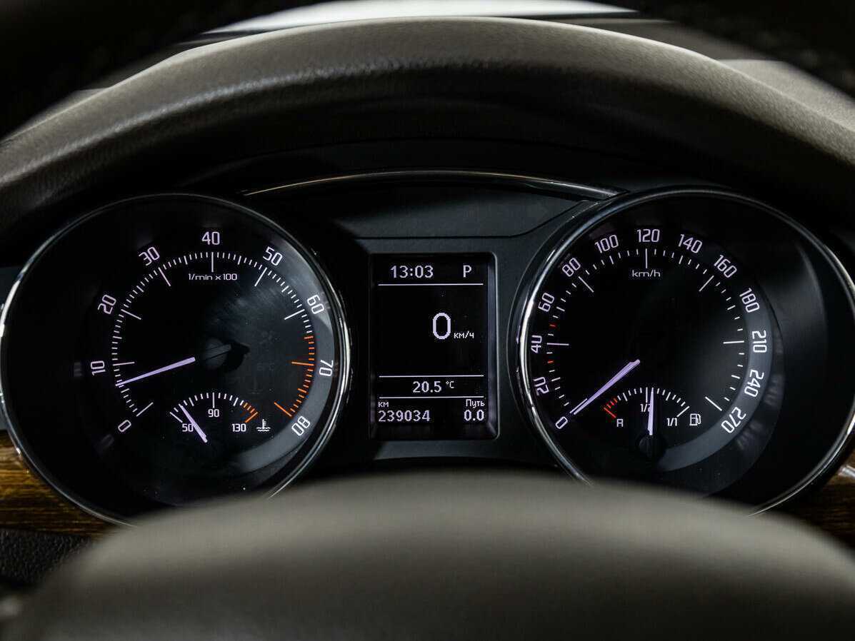 Skoda Superb б/у, 2014, Роботизированная. Фото: #11