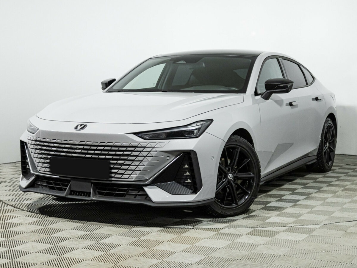 Changan UNI-V б/у, 2024, Роботизированная. Посмотреть фото