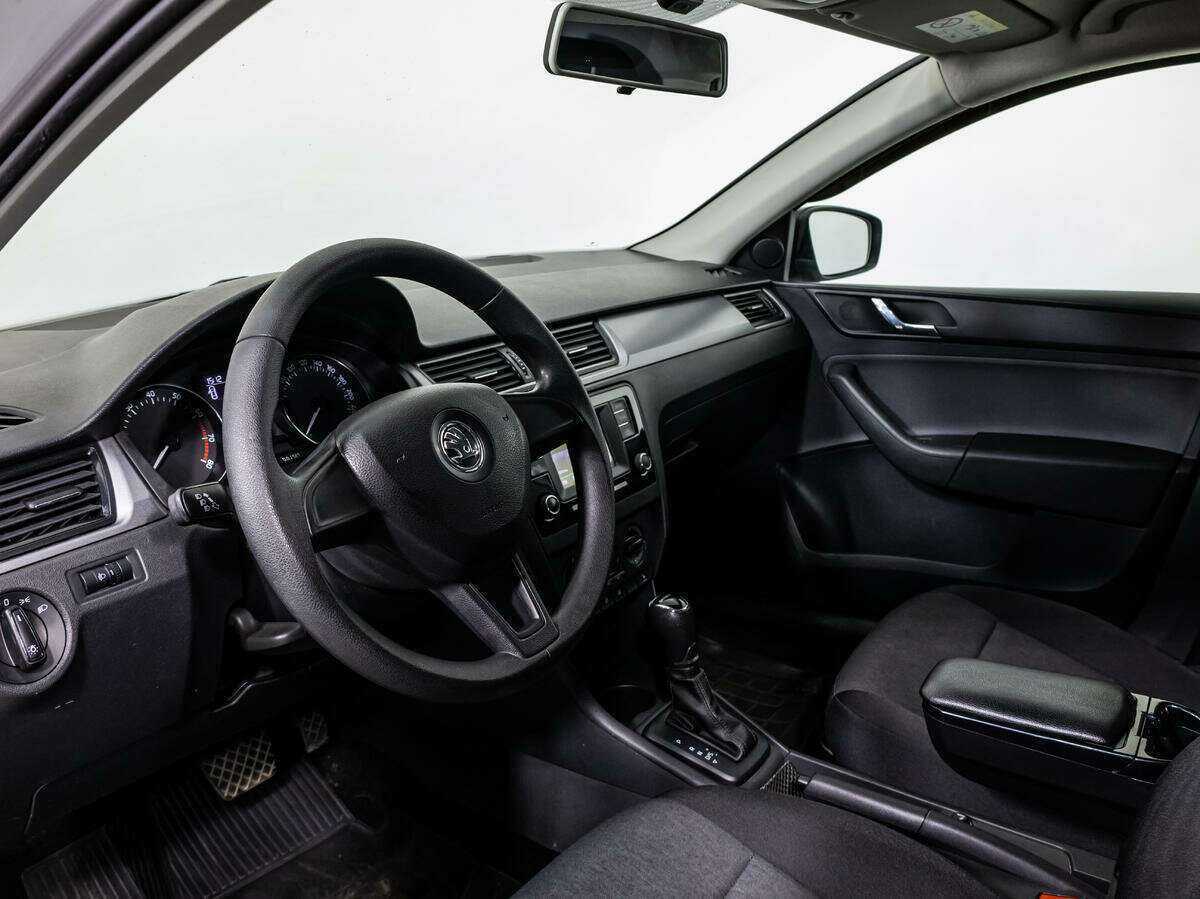 Skoda Rapid б/у, 2016, Автоматическая. Фото: #9
