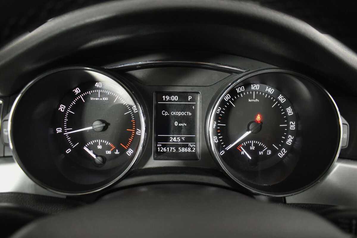 Skoda Superb б/у, 2015, Роботизированная. Фото: #4