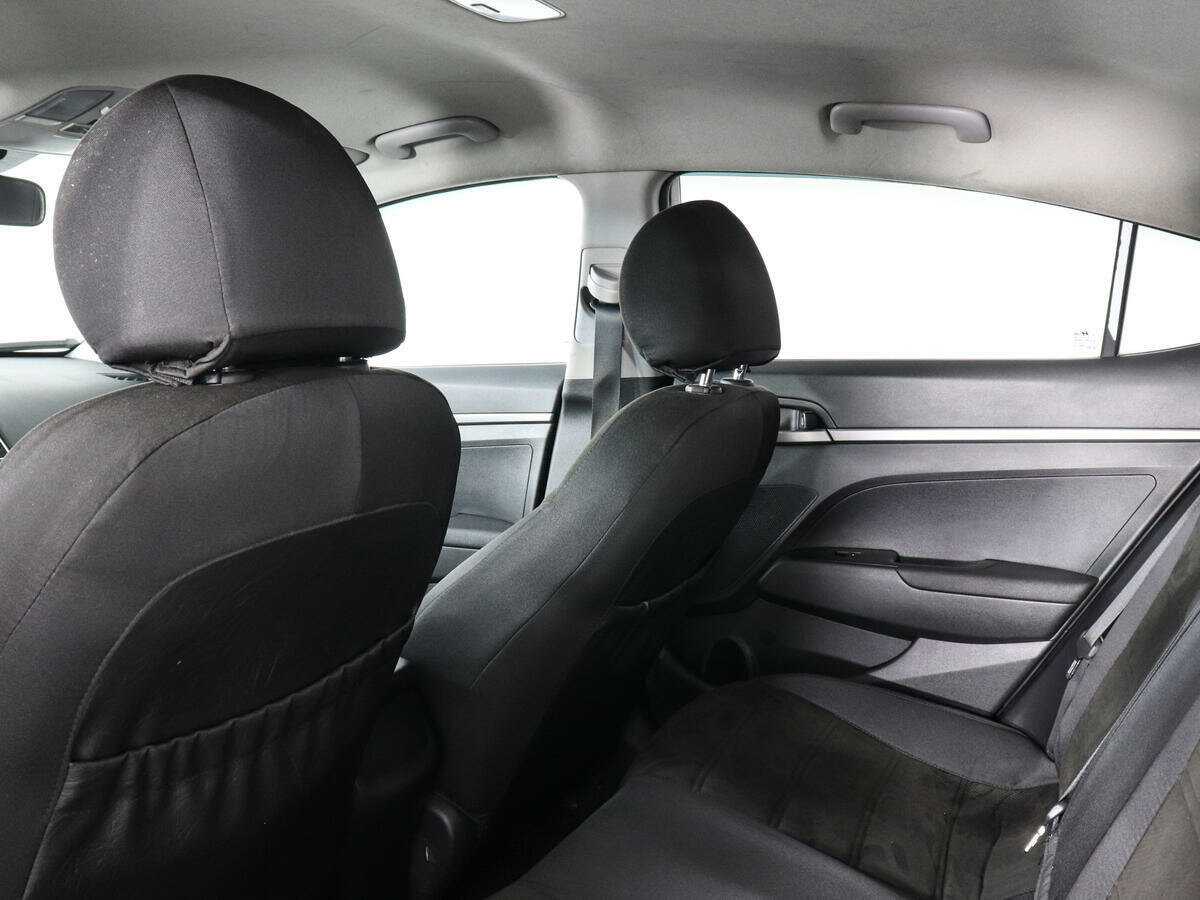 Hyundai Elantra б/у, 2018, Механическая. Фото: #6