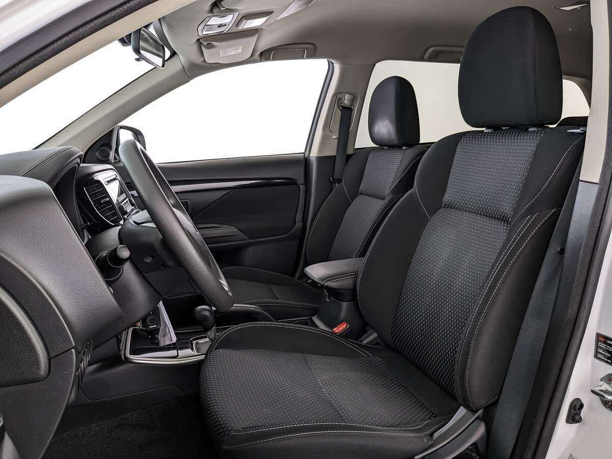 Mitsubishi Outlander б/у, 2019, Вариатор. Фото: #15