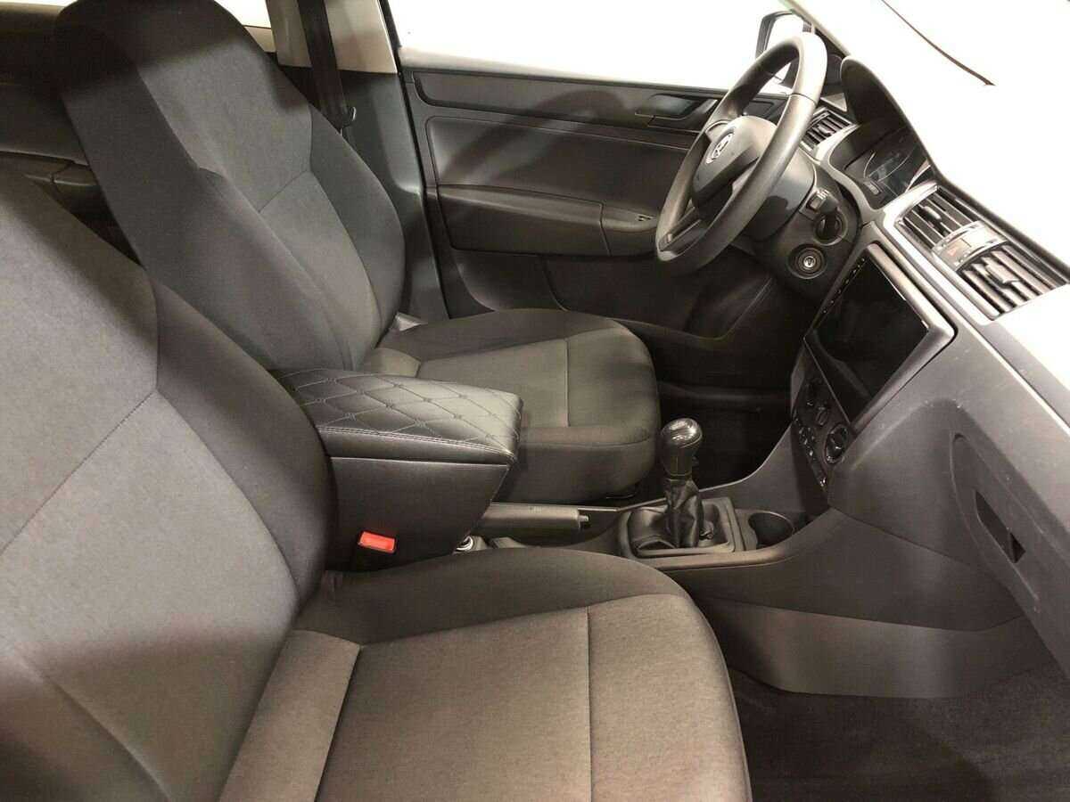 Skoda Rapid б/у, 2015, Механическая. Фото: #9