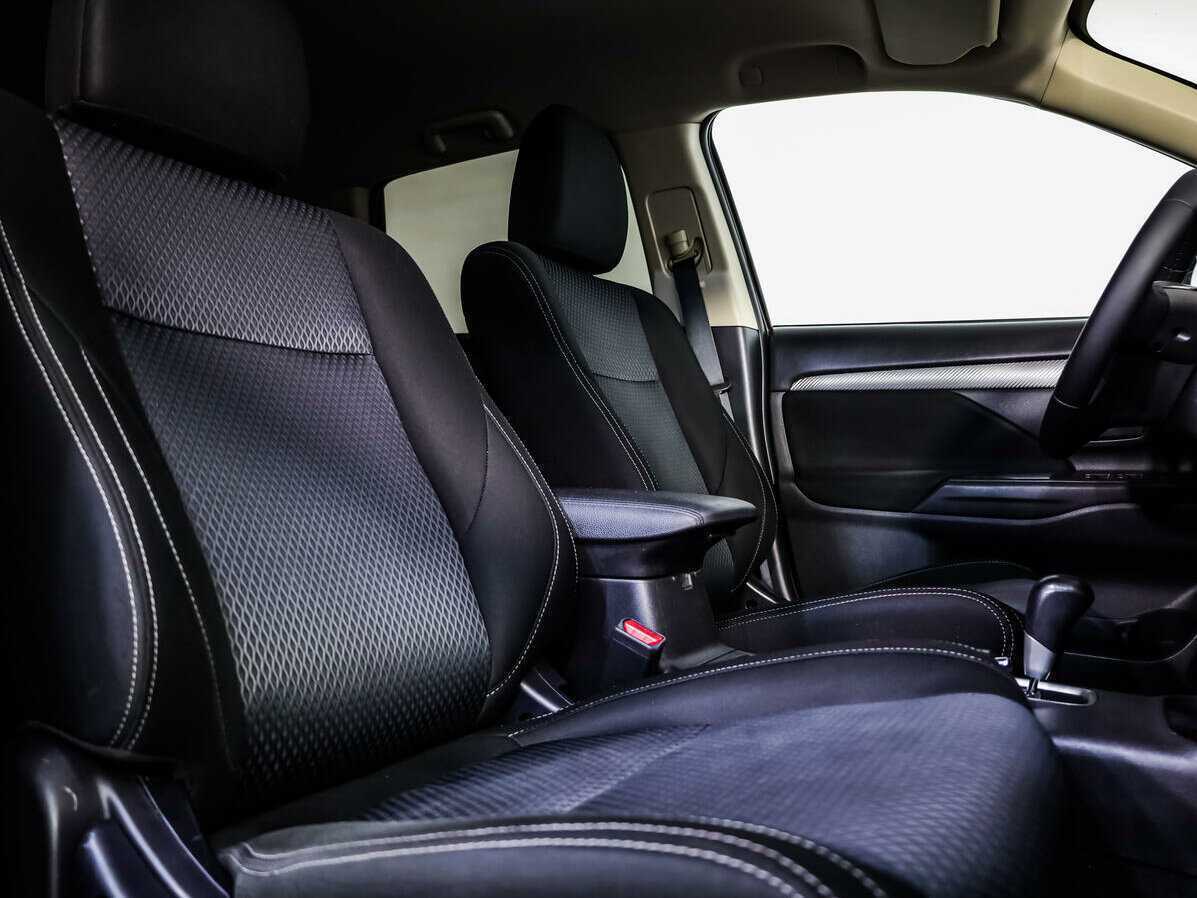 Mitsubishi Outlander б/у, 2015, Вариатор. Фото: #9