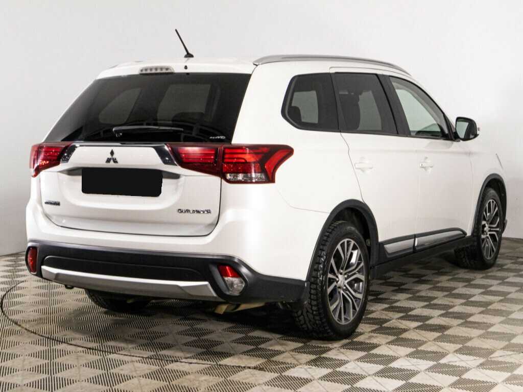 Mitsubishi Outlander б/у, 2016, Вариатор. Фото: #4