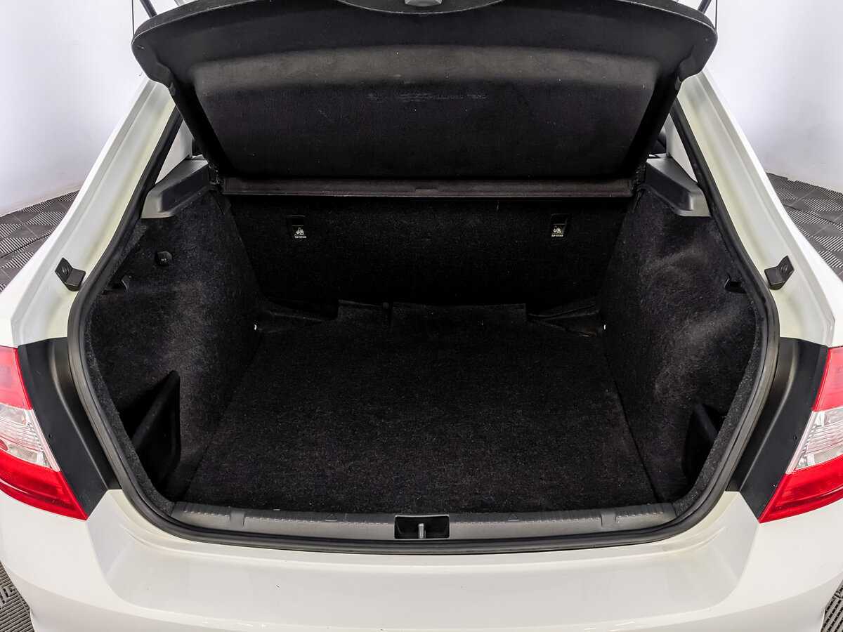 Skoda Rapid б/у, 2017, Механическая. Фото: #9