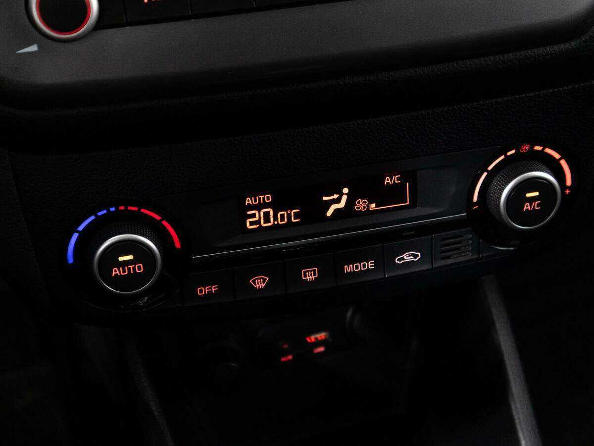 Kia Rio б/у, 2016, Автоматическая. Фото: #14