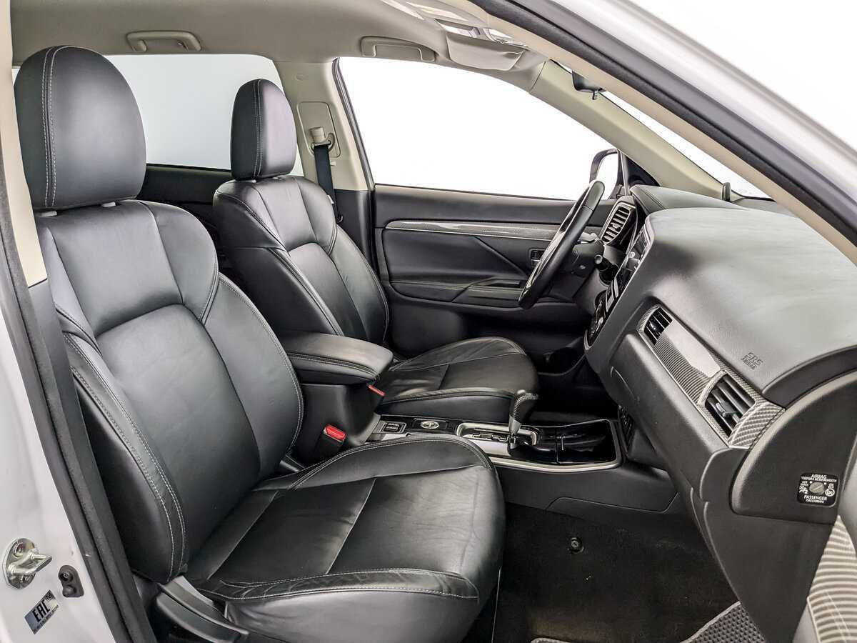 Mitsubishi Outlander б/у, 2019, Вариатор. Фото: #19