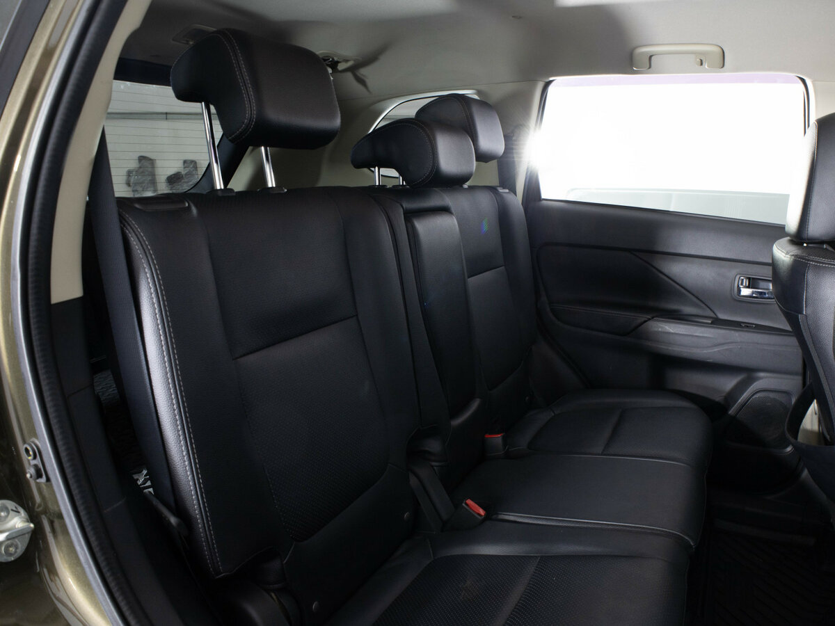 Mitsubishi Outlander б/у, 2016, Вариатор. Фото: #13