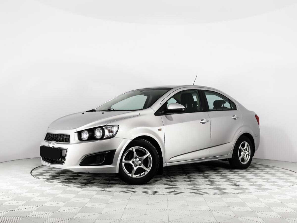 Chevrolet Aveo б/у, 2014, Механическая. Фото: #0