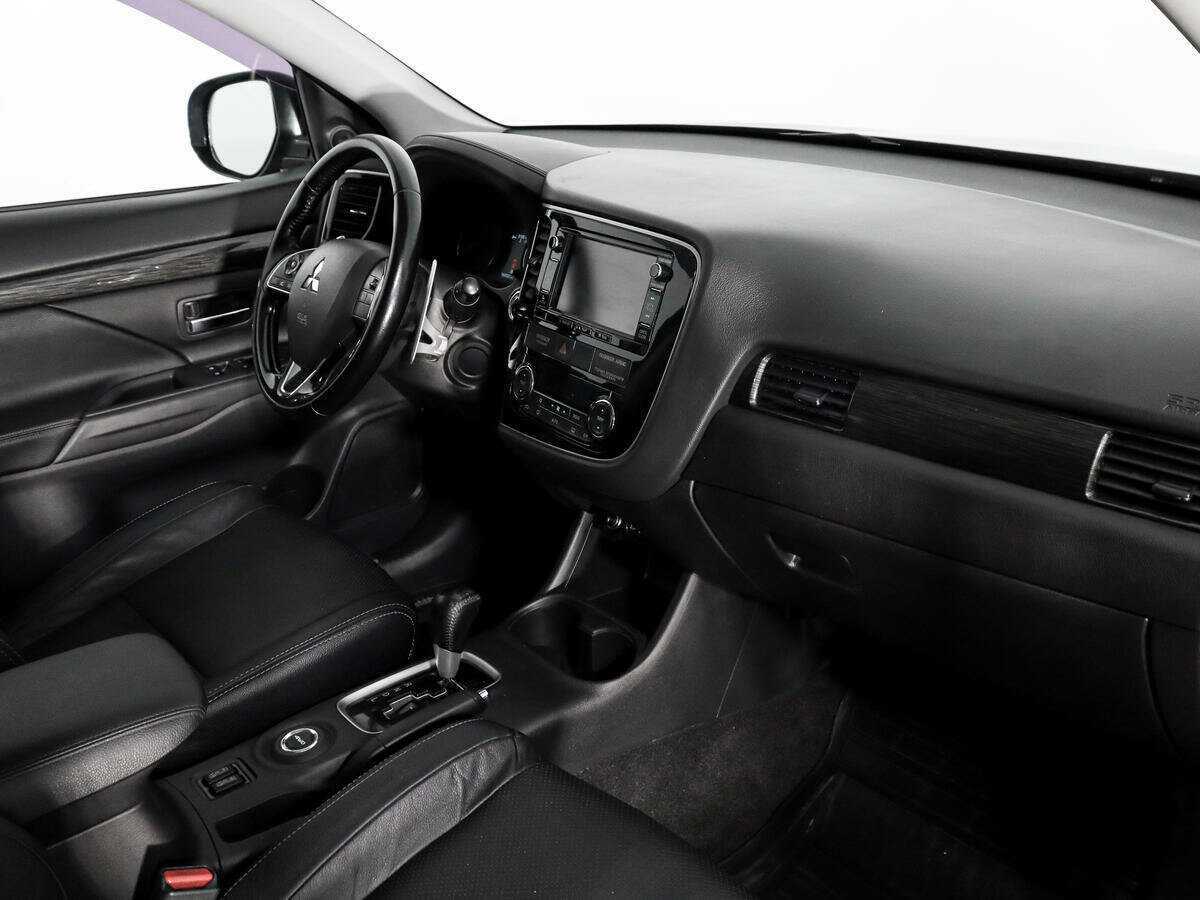 Mitsubishi Outlander б/у, 2016, Вариатор. Фото: #13