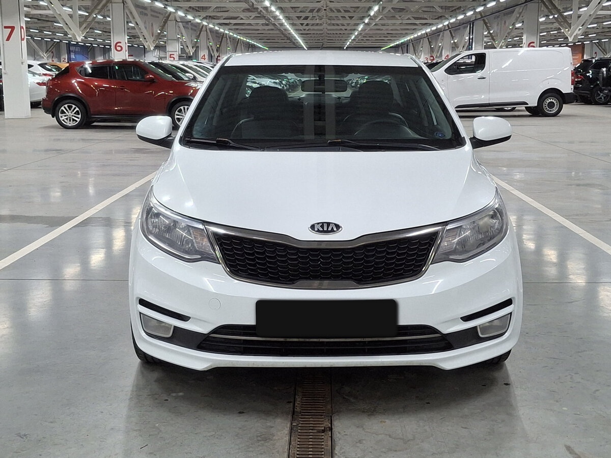 Kia Rio б/у, 2015, Механическая. Фото: #1