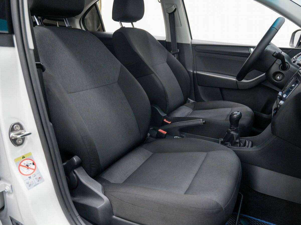 Skoda Rapid б/у, 2017, Механическая. Фото: #11