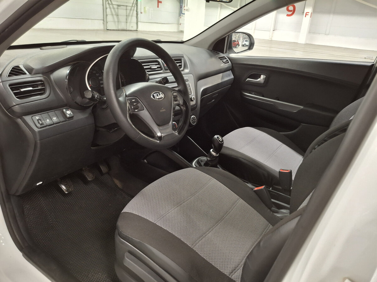 Kia Rio б/у, 2015, Механическая. Фото: #14