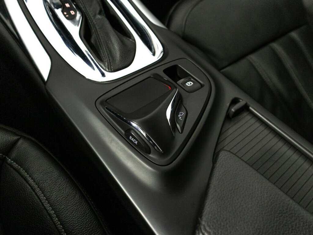 Opel Insignia б/у, 2014, Автоматическая. Фото: #18