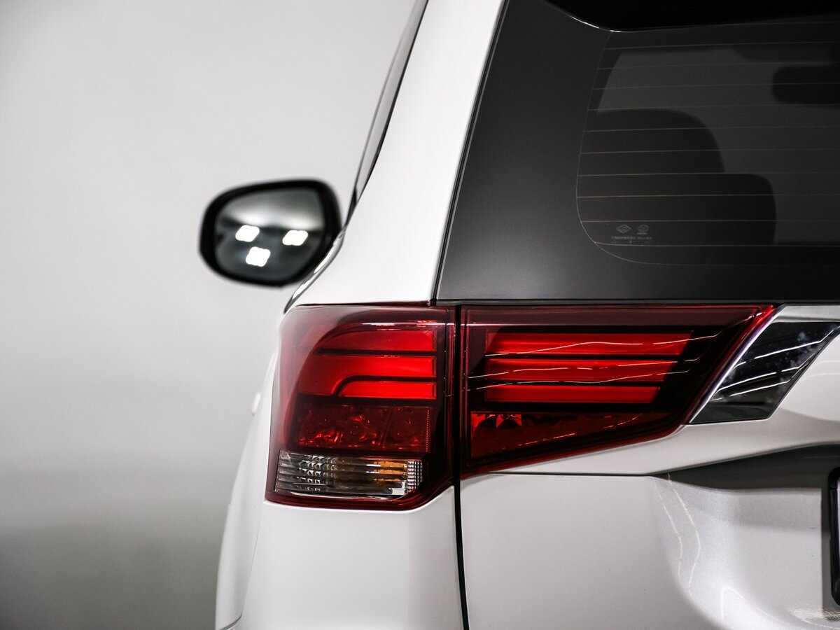 Mitsubishi Outlander б/у, 2022, Вариатор. Фото: #16