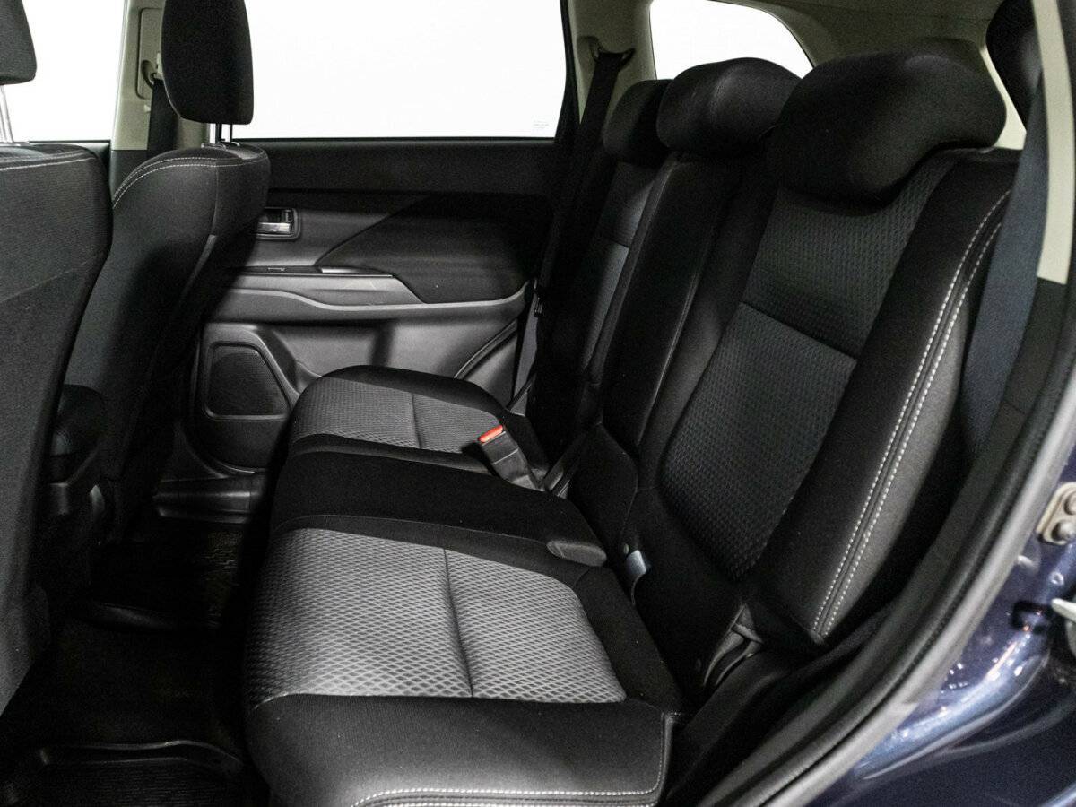 Mitsubishi Outlander б/у, 2018, Вариатор. Фото: #9