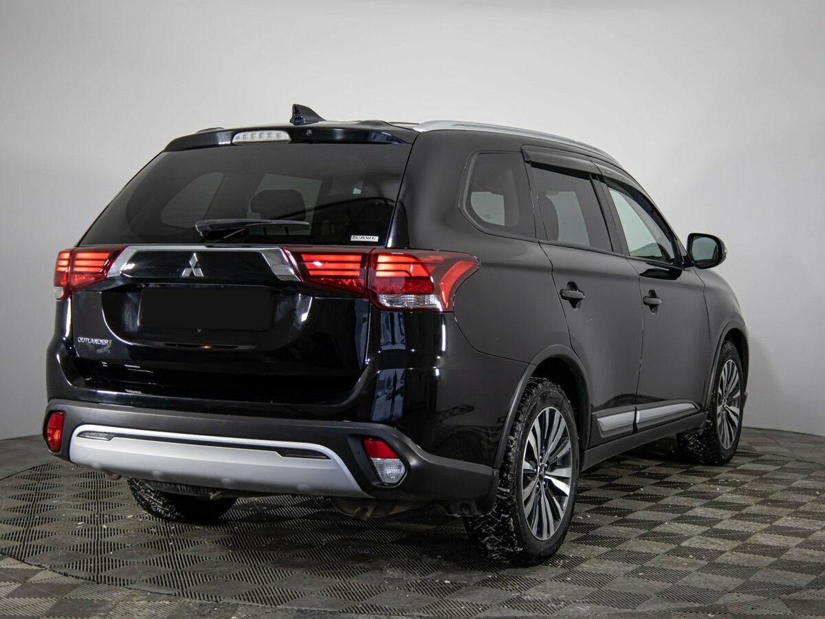Mitsubishi Outlander б/у, 2020, Вариатор. Фото: #2