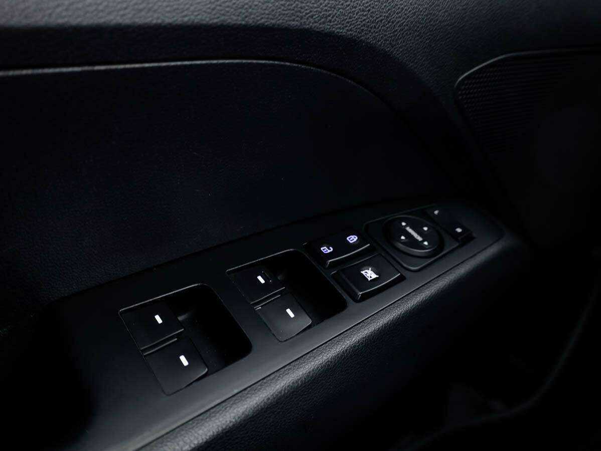 Hyundai Elantra б/у, 2018, Механическая. Фото: #11