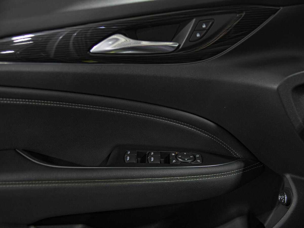 Opel Insignia б/у, 2018, Автоматическая. Фото: #12