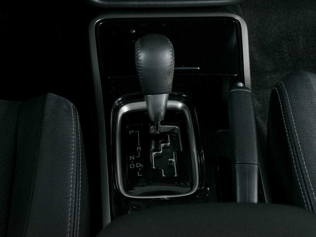 Mitsubishi Outlander б/у, 2017, Вариатор. Фото: #13