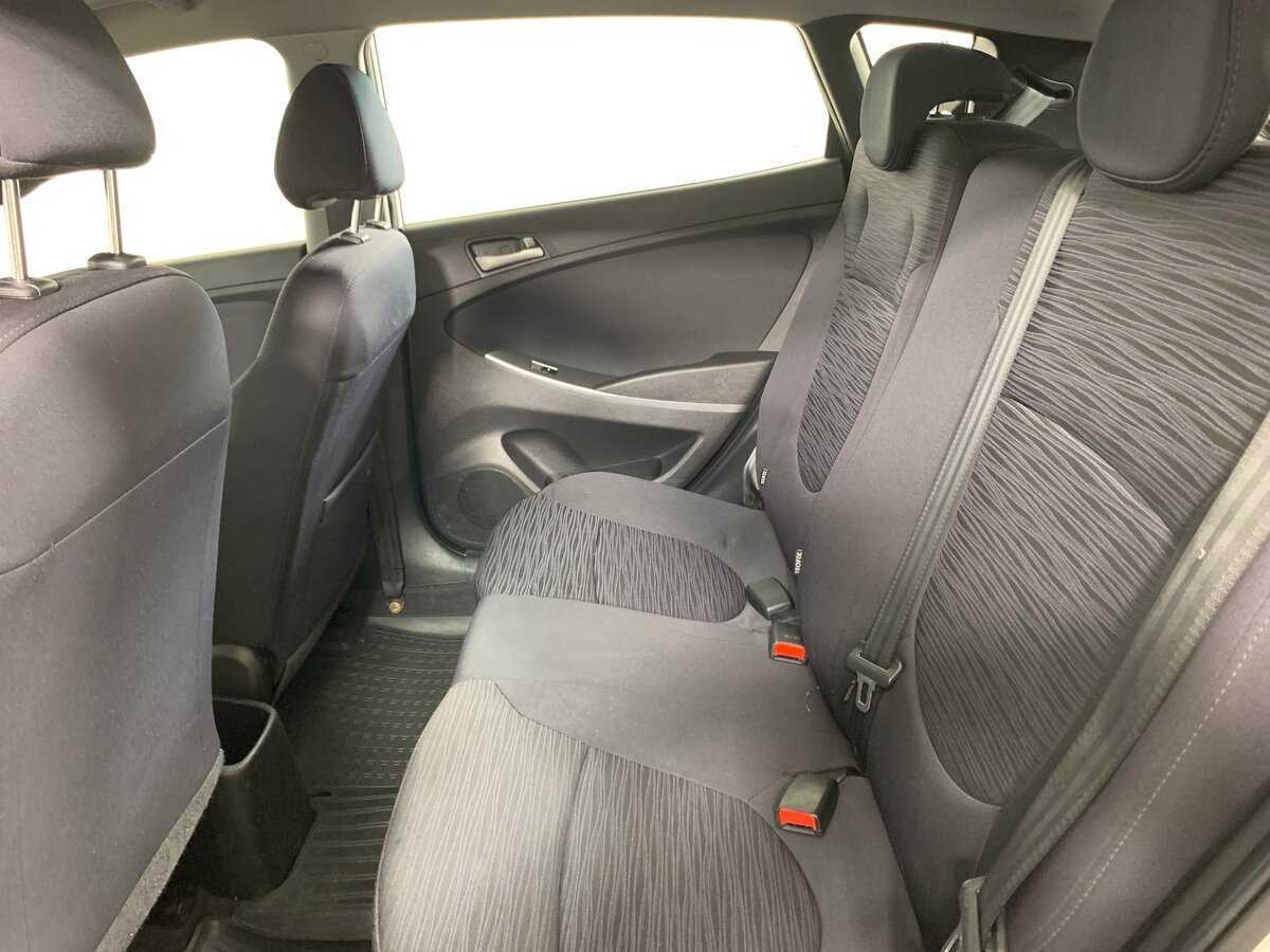 Hyundai Solaris б/у, 2016, Механическая. Фото: #18