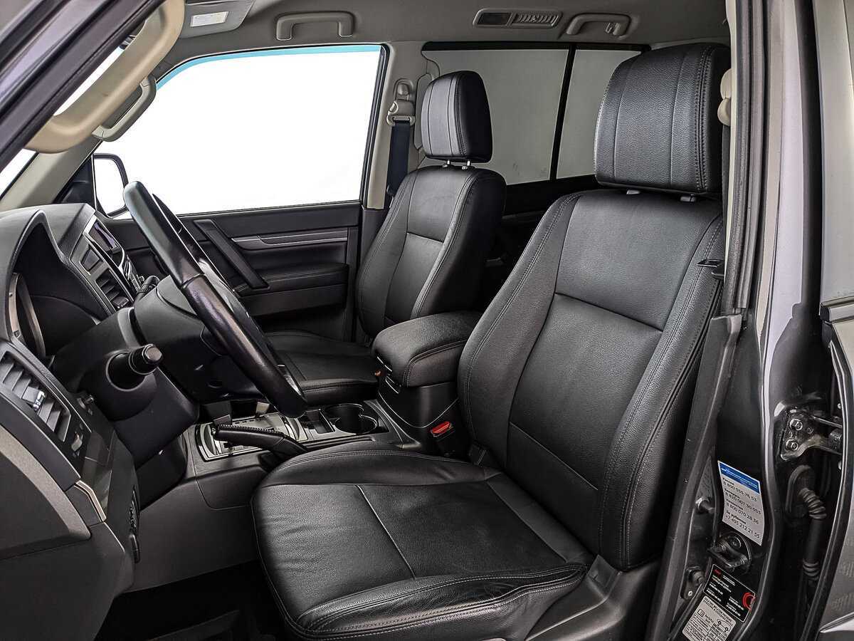 Mitsubishi Pajero б/у, 2018, Автоматическая. Фото: #19