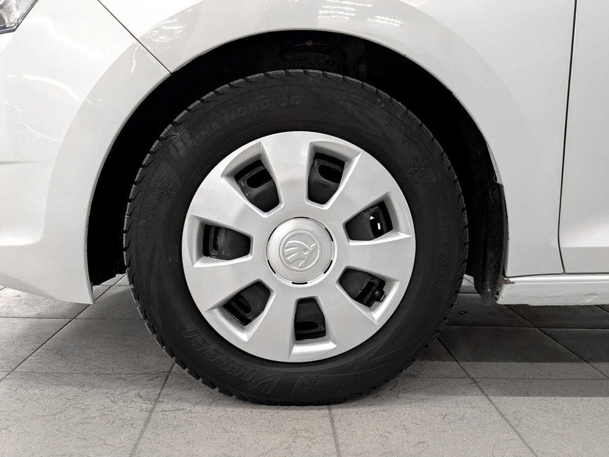 Skoda Rapid б/у, 2017, Механическая. Фото: #17