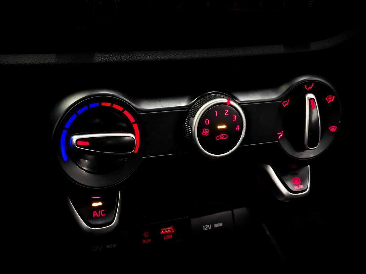 Kia Rio б/у, 2020, Автоматическая. Фото: #21