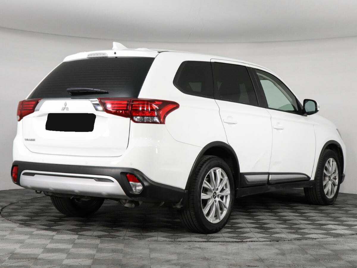 Mitsubishi Outlander б/у, 2020, Вариатор. Фото: #3