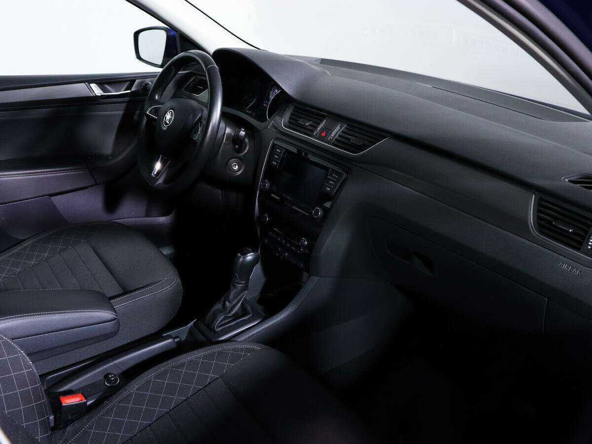 Skoda Rapid б/у, 2017, Роботизированная. Фото: #6