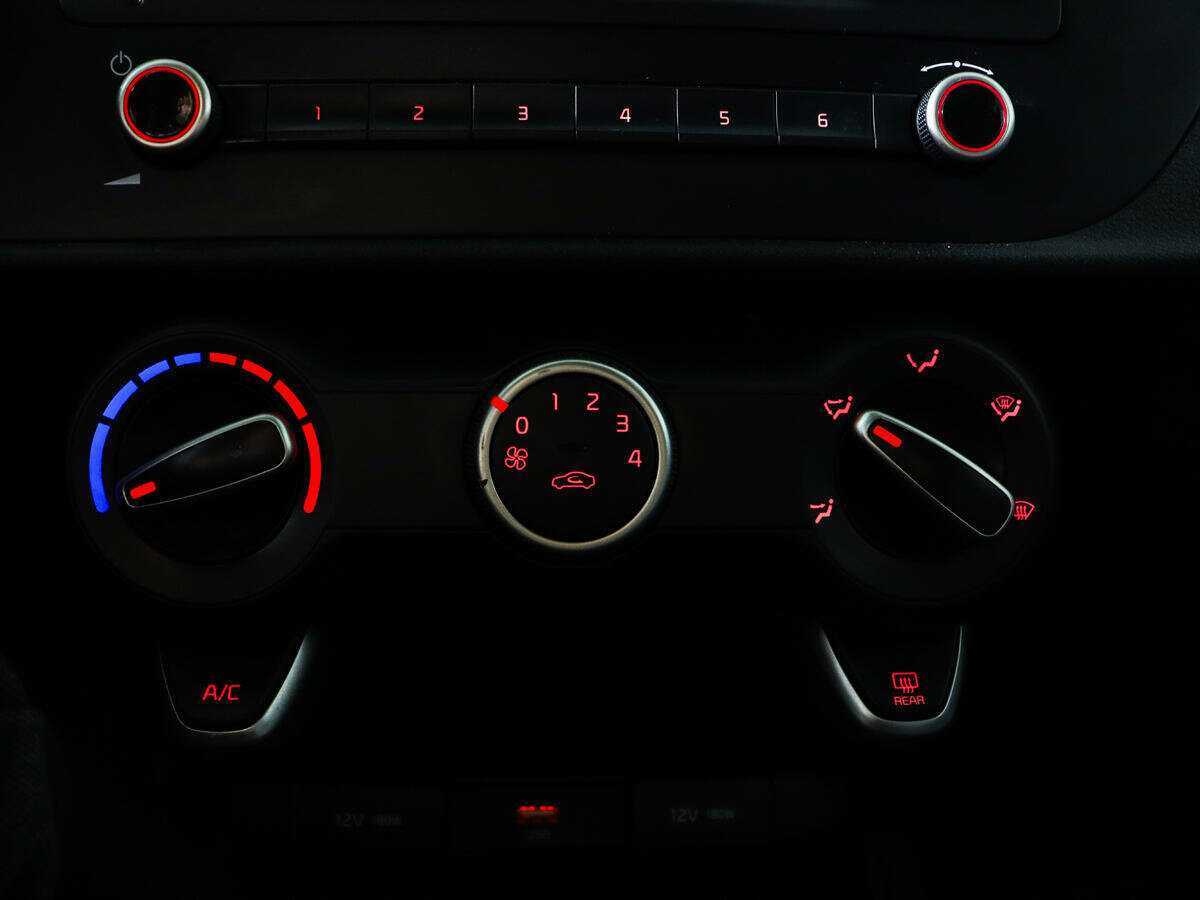 Kia Rio б/у, 2021, Автоматическая. Фото: #13