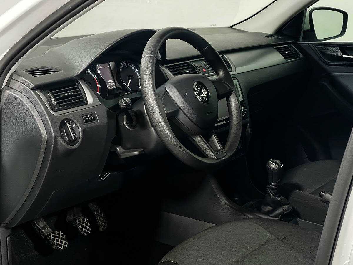 Skoda Rapid б/у, 2019, Механическая. Фото: #10