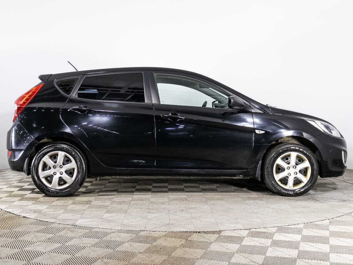 Hyundai Solaris б/у, 2012, Механическая. Фото: #3