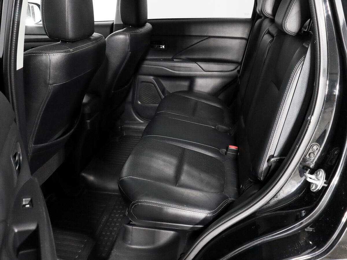 Mitsubishi Outlander б/у, 2016, Вариатор. Фото: #12