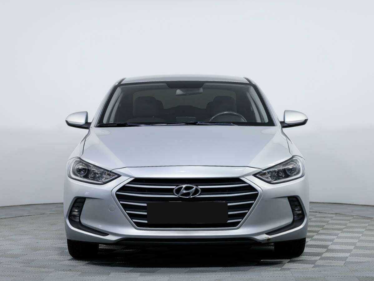 Hyundai Elantra б/у, 2018, Механическая. Фото: #0