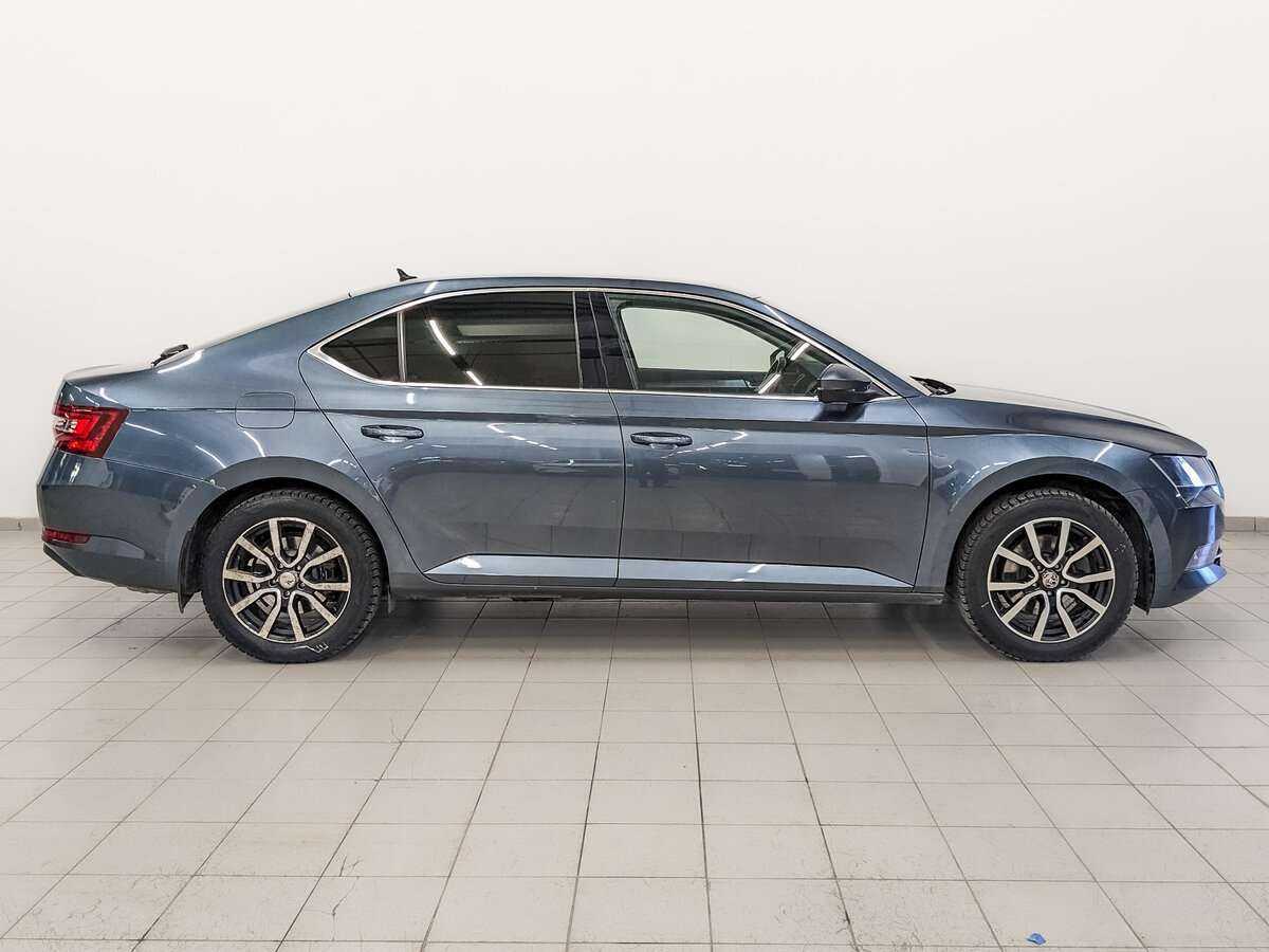 Skoda Superb б/у, 2017, Роботизированная. Фото: #3