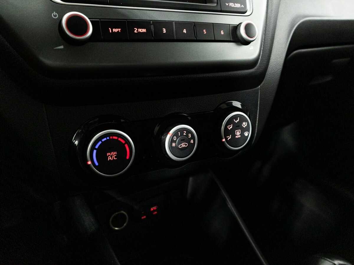 Kia Rio б/у, 2017, Автоматическая. Фото: #15