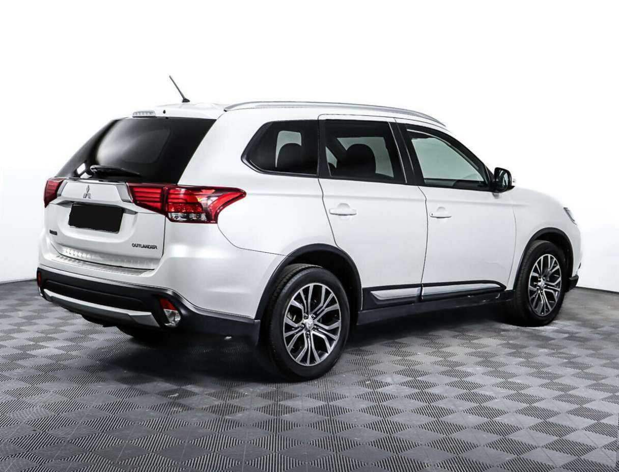 Mitsubishi Outlander б/у, 2016, Вариатор. Фото: #3