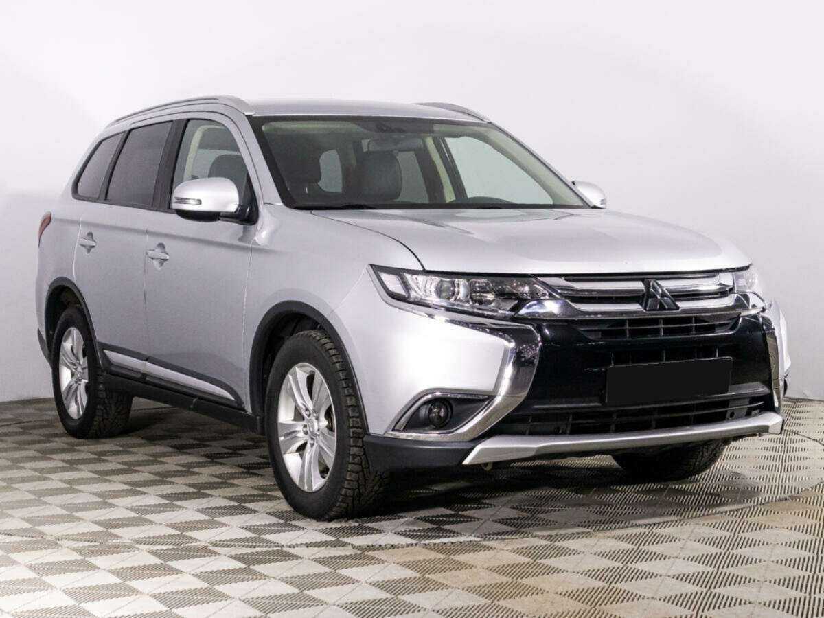 Mitsubishi Outlander б/у, 2017, Вариатор. Фото: #2