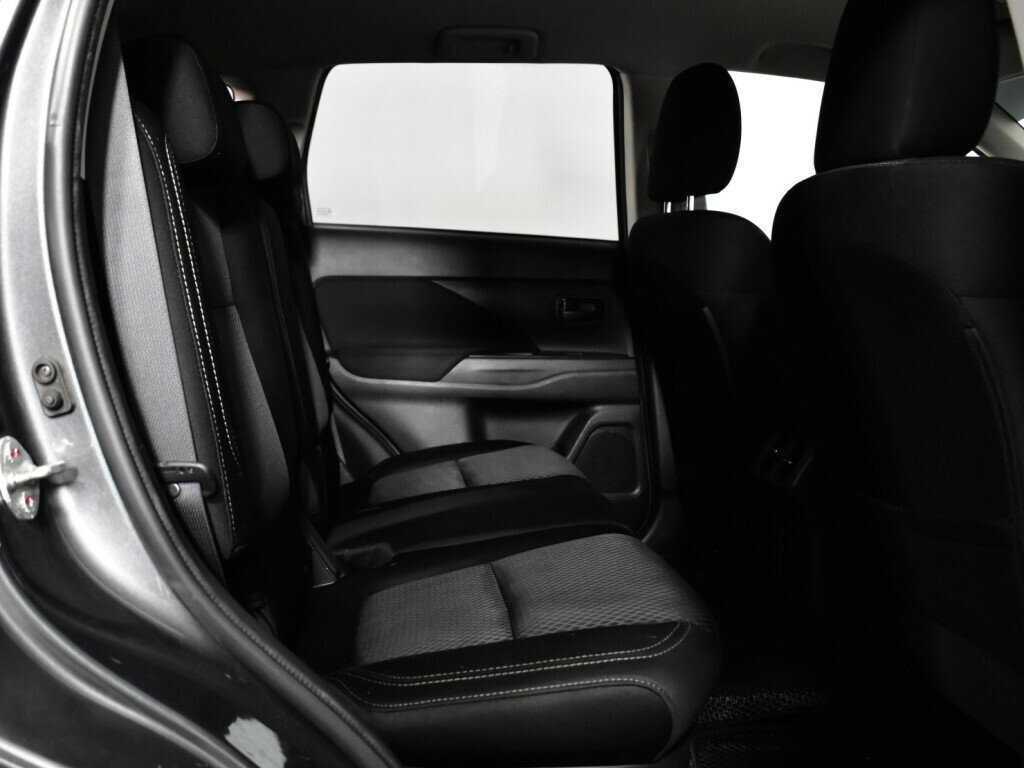 Mitsubishi Outlander б/у, 2019, Вариатор. Фото: #9