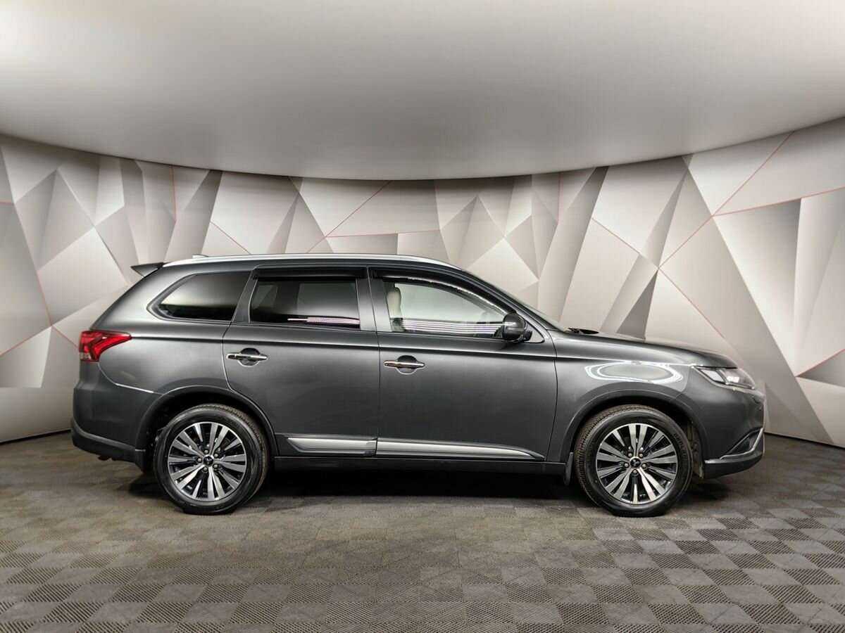 Mitsubishi Outlander б/у, 2019, Вариатор. Фото: #5